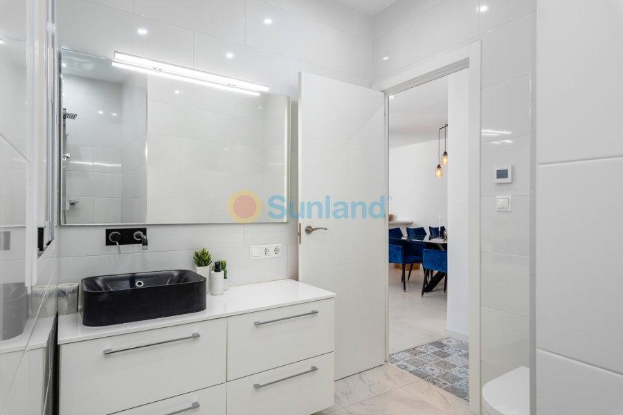Segunda mano - Apartamento - ALICANTE - Alicante center