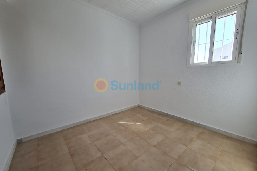 Resale - Townhouse - Torrevieja - 