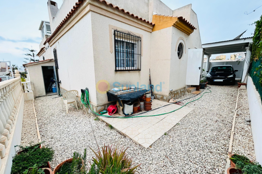 Använda fastigheter - Villa - Torrevieja - La Mata