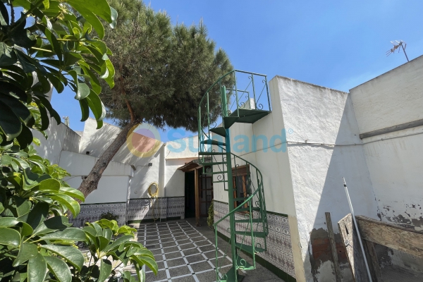 Brukte eiendommer - Vertikaldelt enebolig - Formentera de Segura