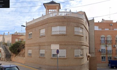 Adosado - Alquiler a largo plazo - Crevillente - Crevillente