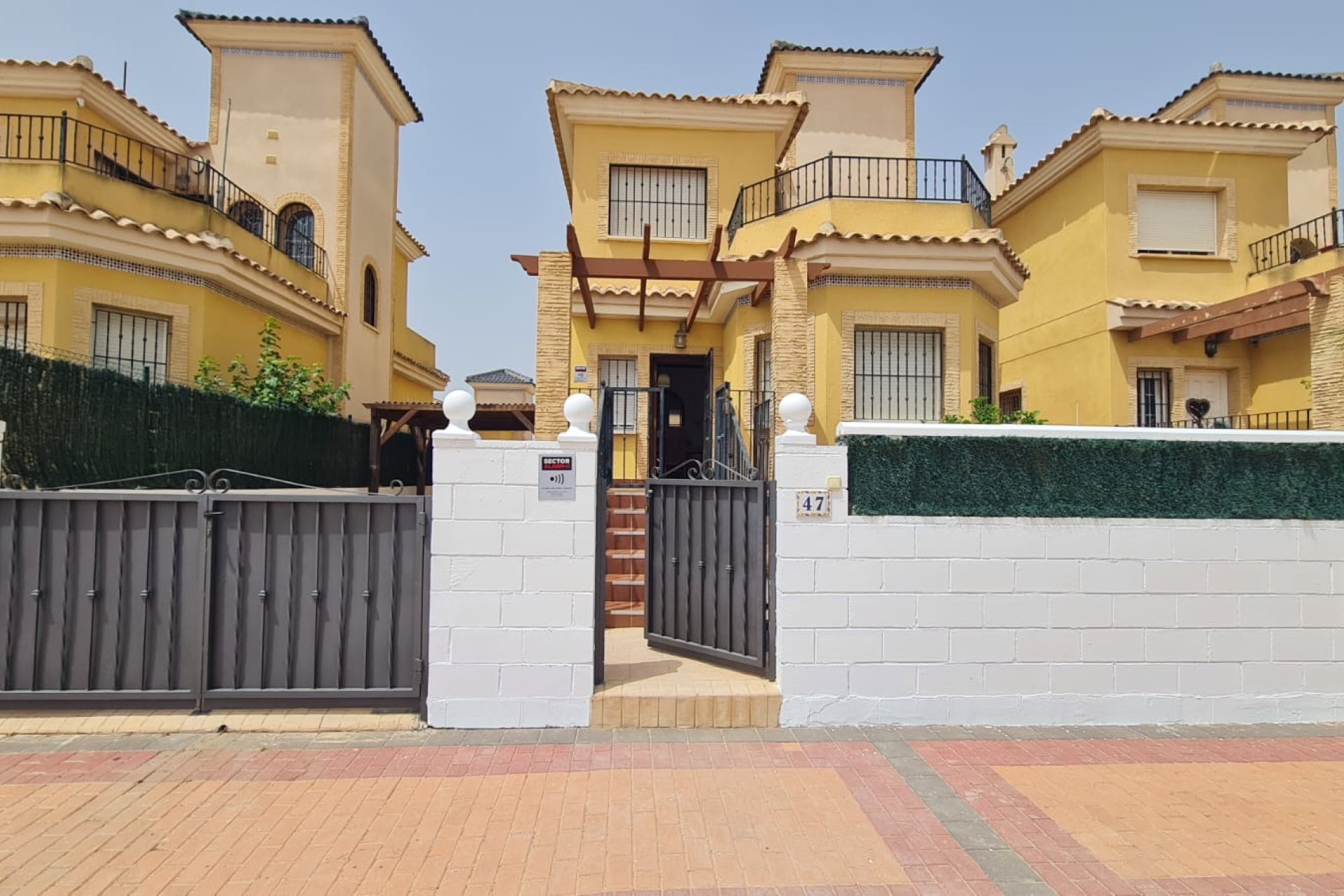 Alquiler a largo plazo - Chalet - Algorfa - Lo Crispin