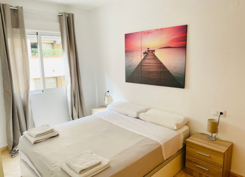 Använda fastigheter - Apartment - Flat - Torrevieia - Parque las naciones