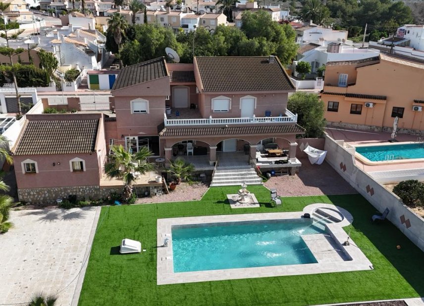 Använda fastigheter - Villa - Benijofar