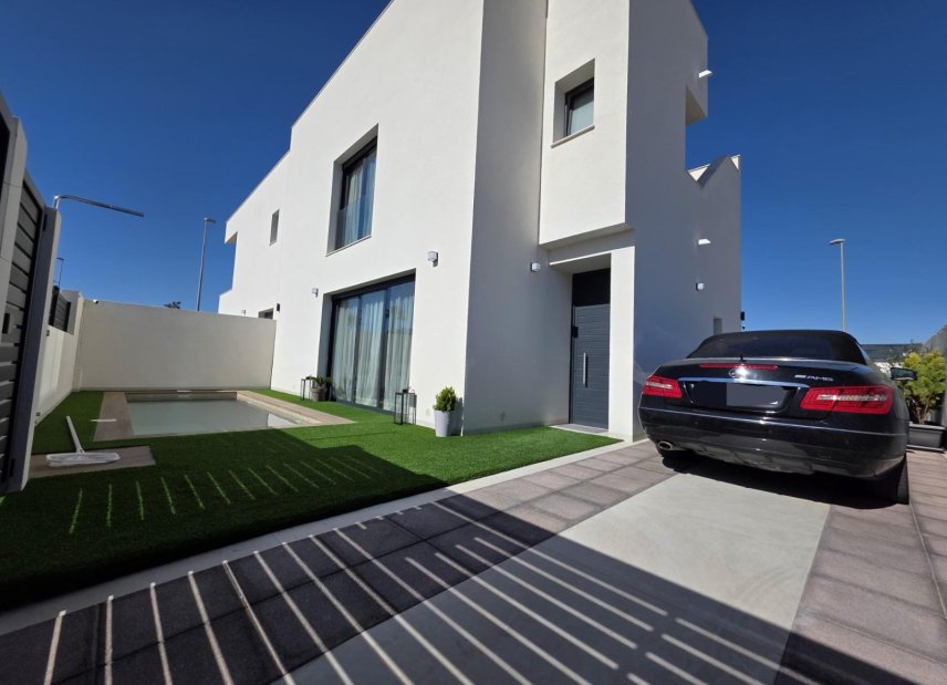 Använda fastigheter - Villa - Benijofar