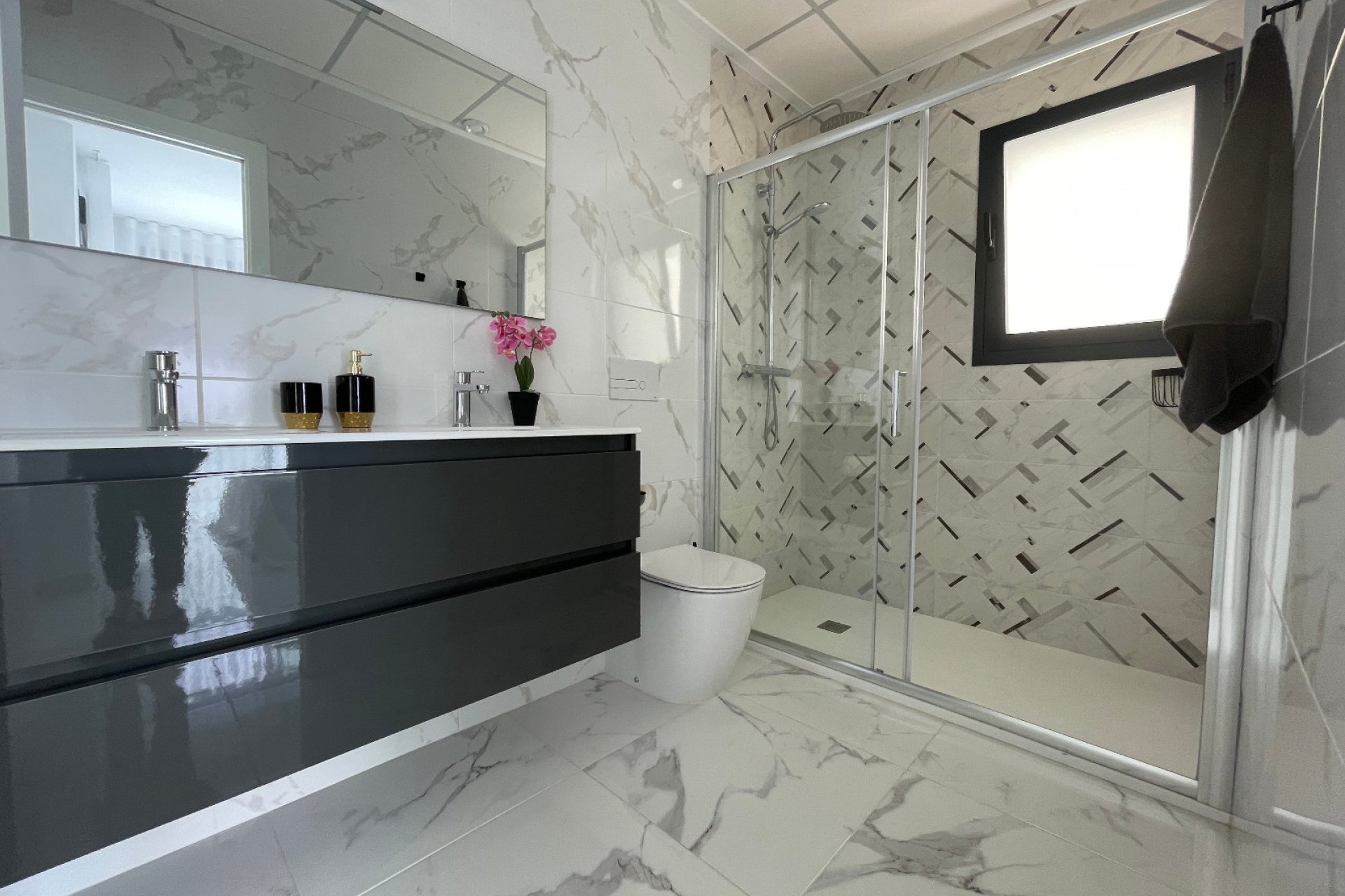 Använda fastigheter - Villa - Los Montesinos - La Herrada