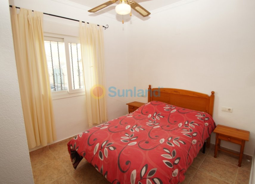 Använda fastigheter - Villa - Torrevieia - Aguas Nuevas