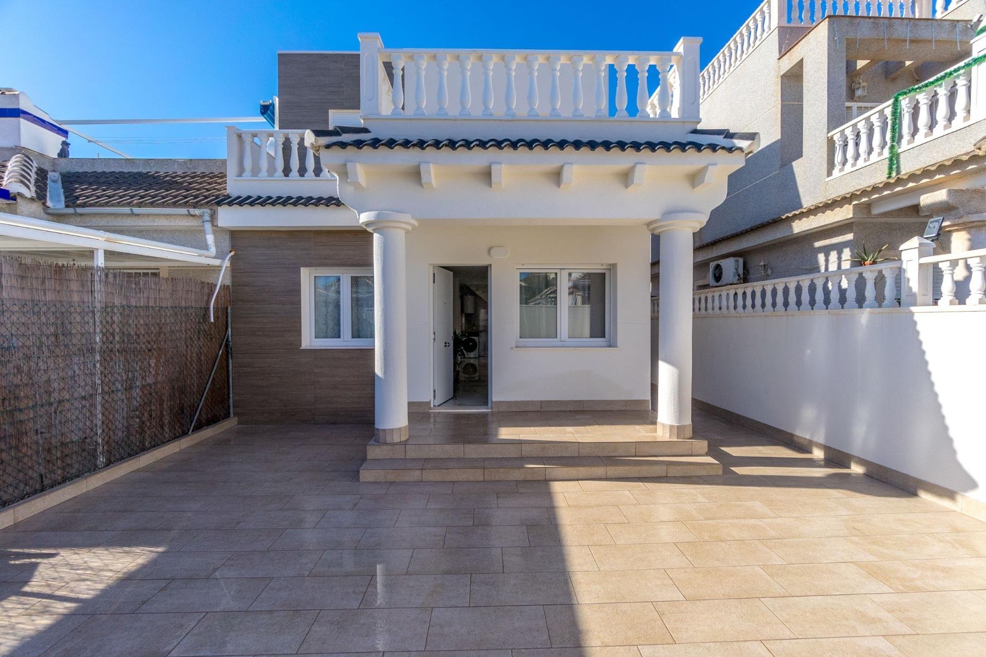 Använda fastigheter - Villa - Torrevieia - El Chaparral