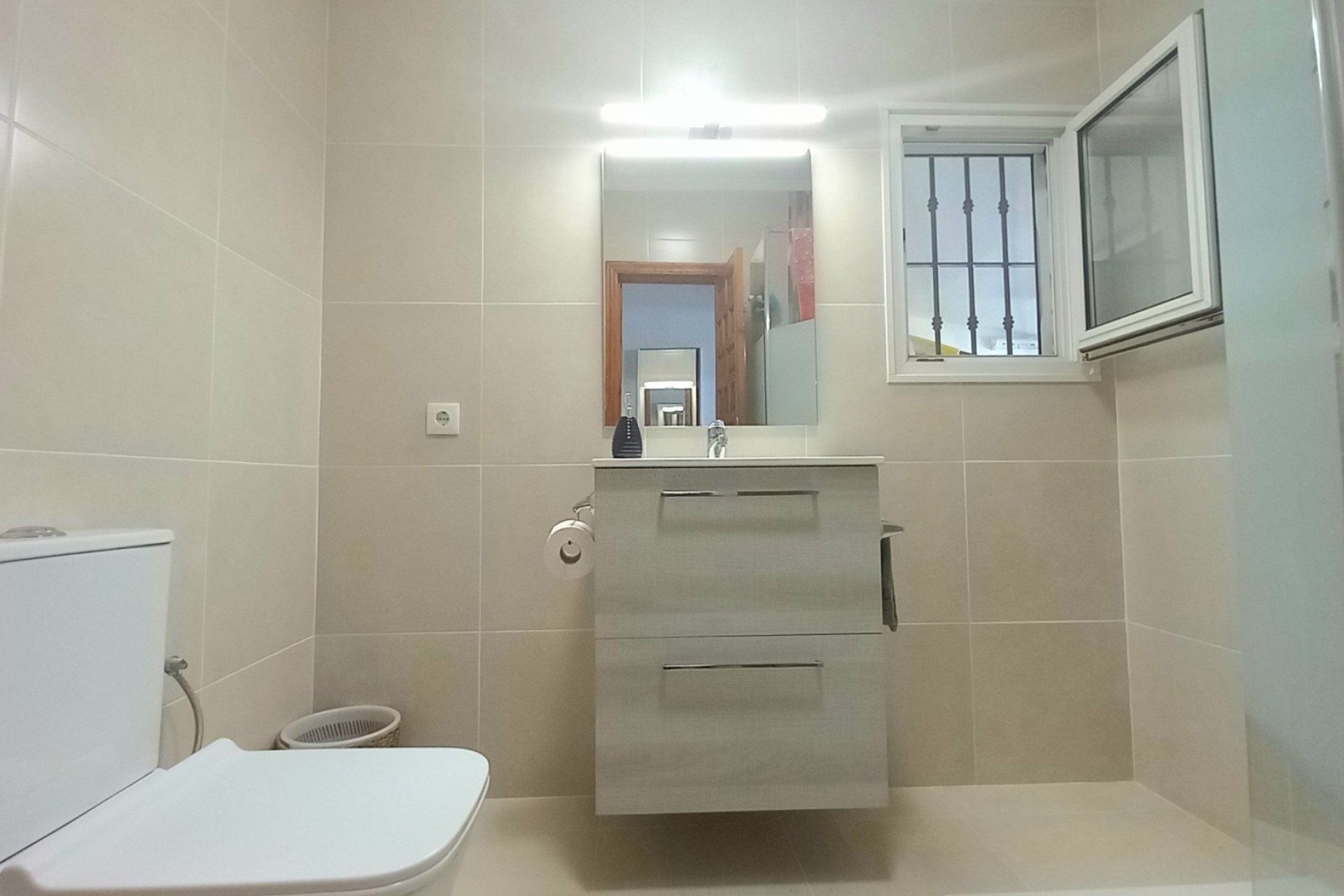 Använda fastigheter - Villa - Torrevieia - La Siesta