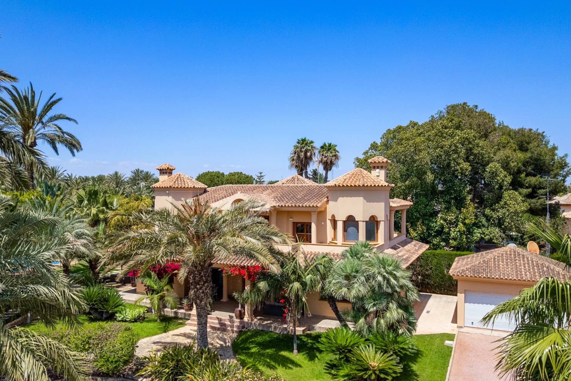 Brukte eiendommer - Villa - Elche