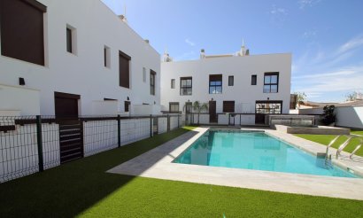 Chalet - Nueva construcción  - Pilar de la Horadada - El Pilar de la Horadada