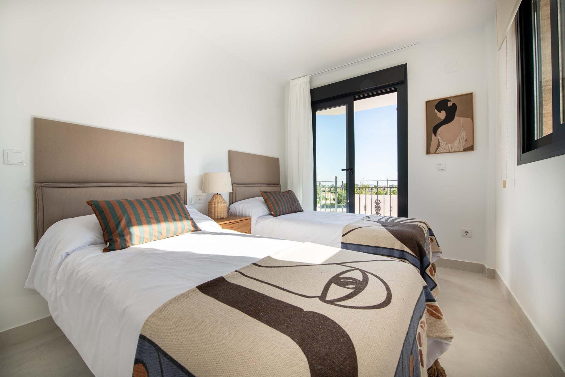 Neubau - Townhouse - Cox - San Fernando