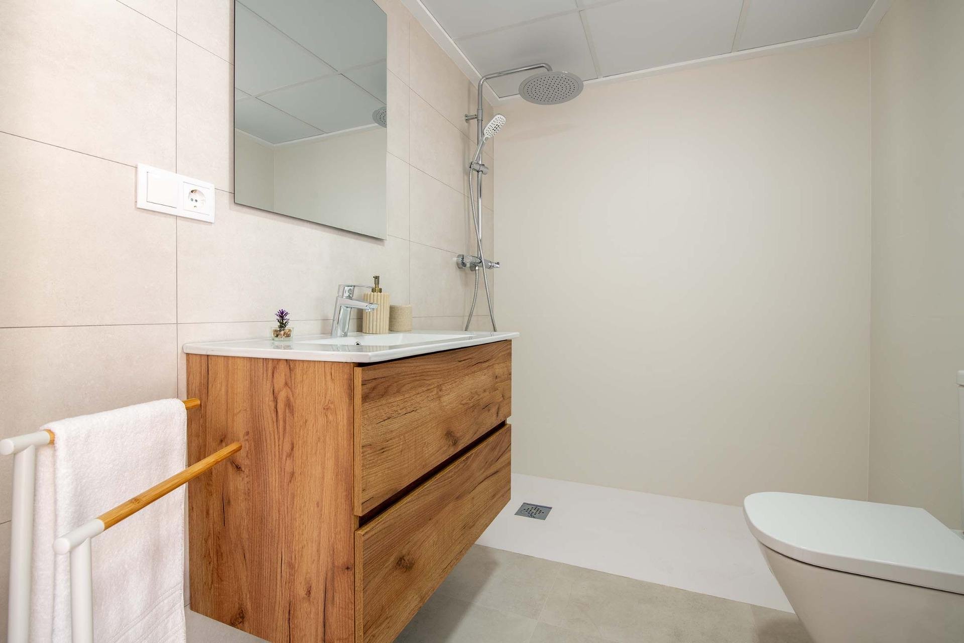 Neubau - Townhouse - Cox - San Fernando