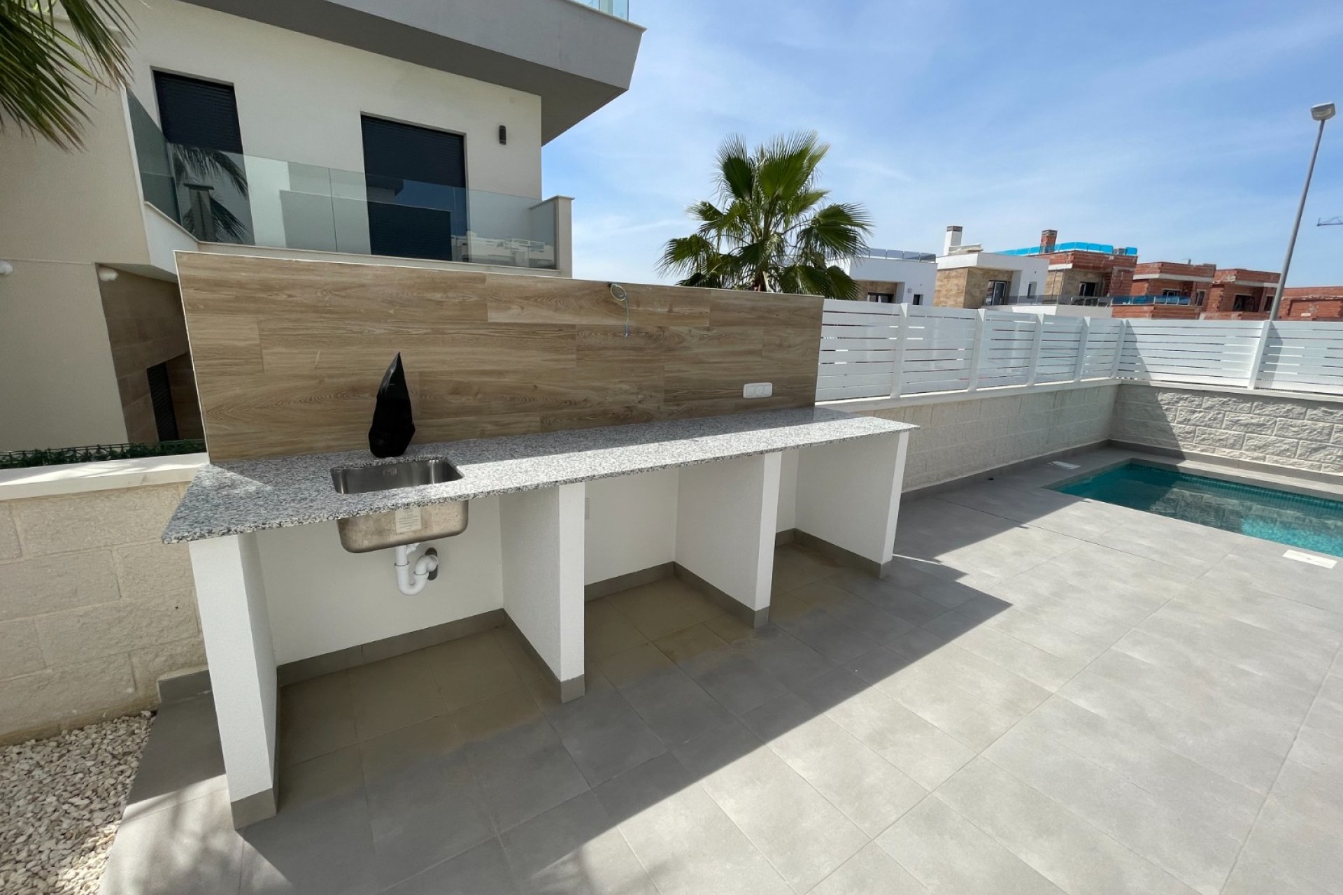 Новостройка - Bилла - Benijofar - Center