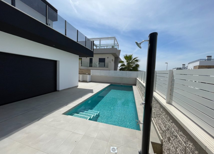 Новостройка - Bилла - Benijofar - Center