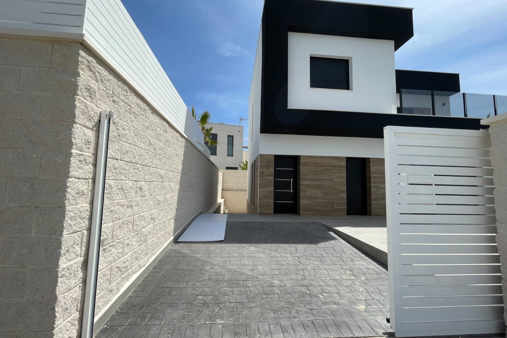 Новостройка - Bилла - Benijofar - Center