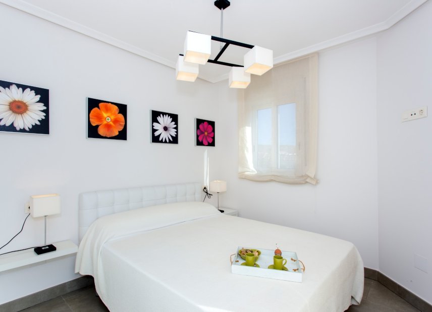 Nueva construcción  - Bungalow - Santa Pola - Alicante