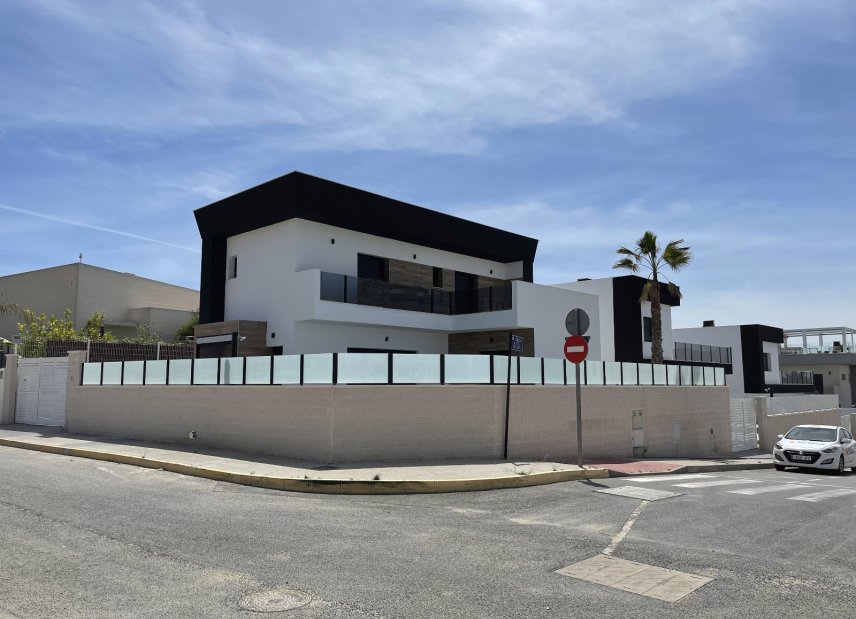 Nueva construcción  - Chalet - Benijofar - pueblo