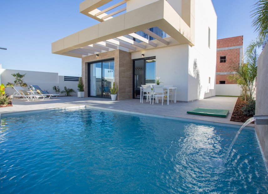 Nueva construcción  - Chalet - Los Montesinos - La Herrada