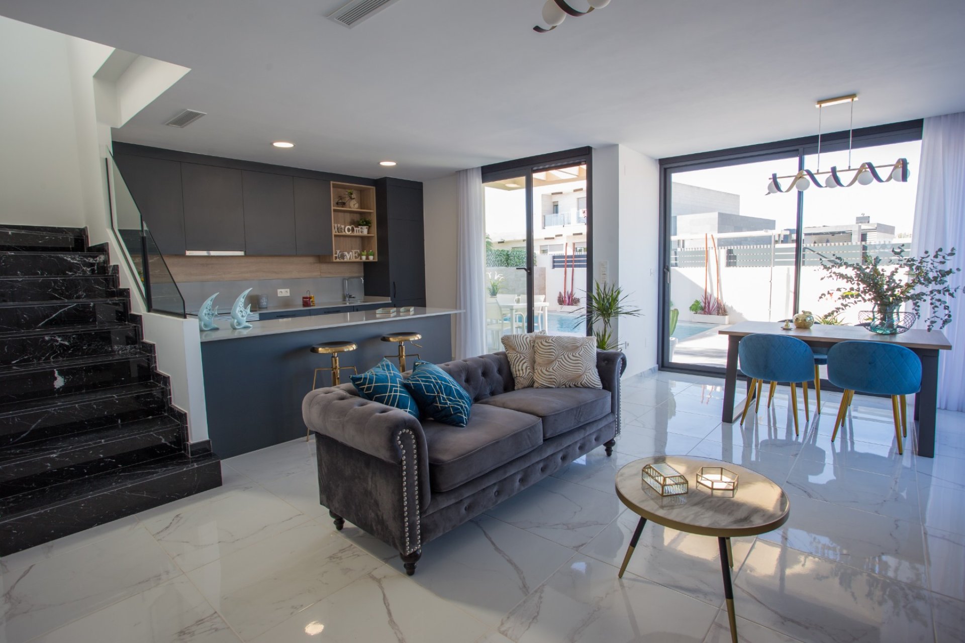 Nueva construcción  - Chalet - Los Montesinos - La Herrada