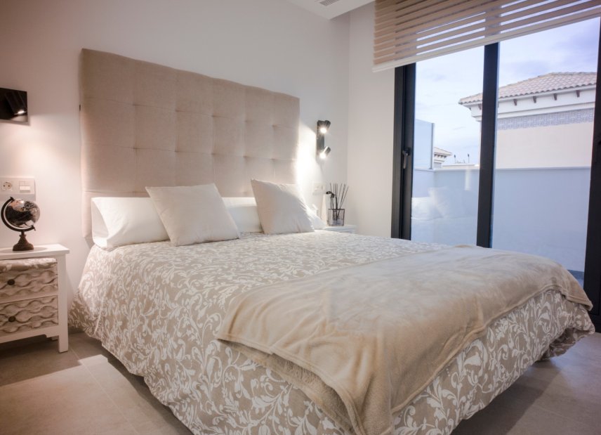 Nueva construcción  - Chalet - Villamartin - Golf