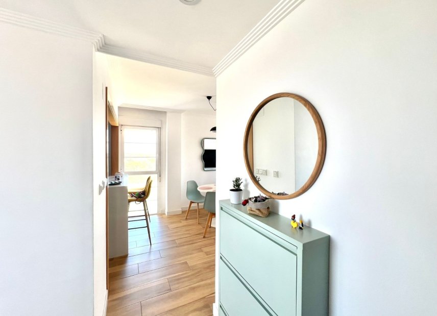 Resale - Apartment - Flat - Guardamar del Segura - Avenida del Puerto