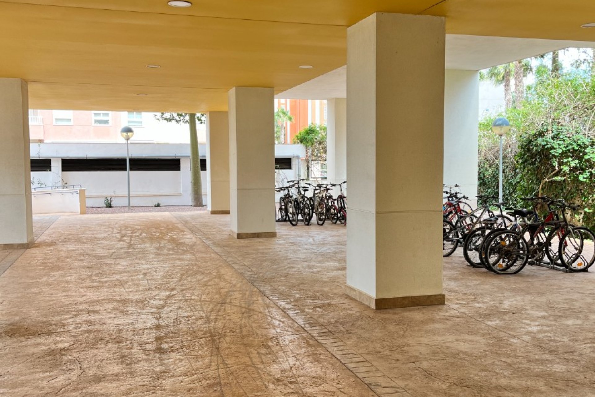 Resale - Apartment - Flat - Guardamar del Segura - Puerto Deportivo