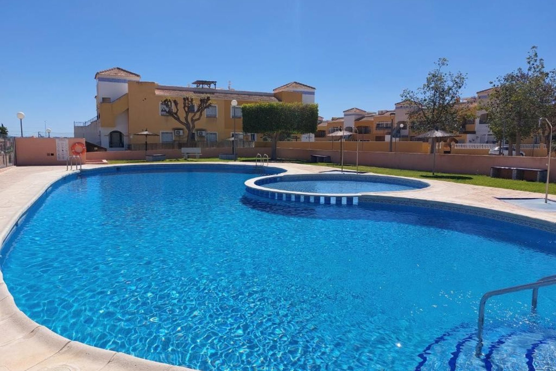 Resale - Apartment - Flat - Los Montesinos - La Herrada