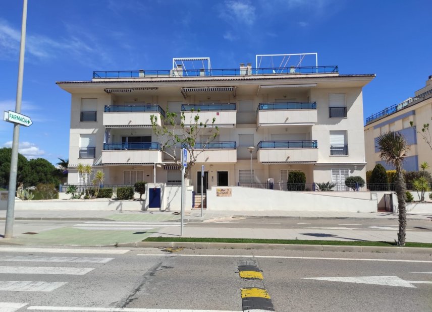 Resale - Apartment - Flat - Mil Palmeras - 