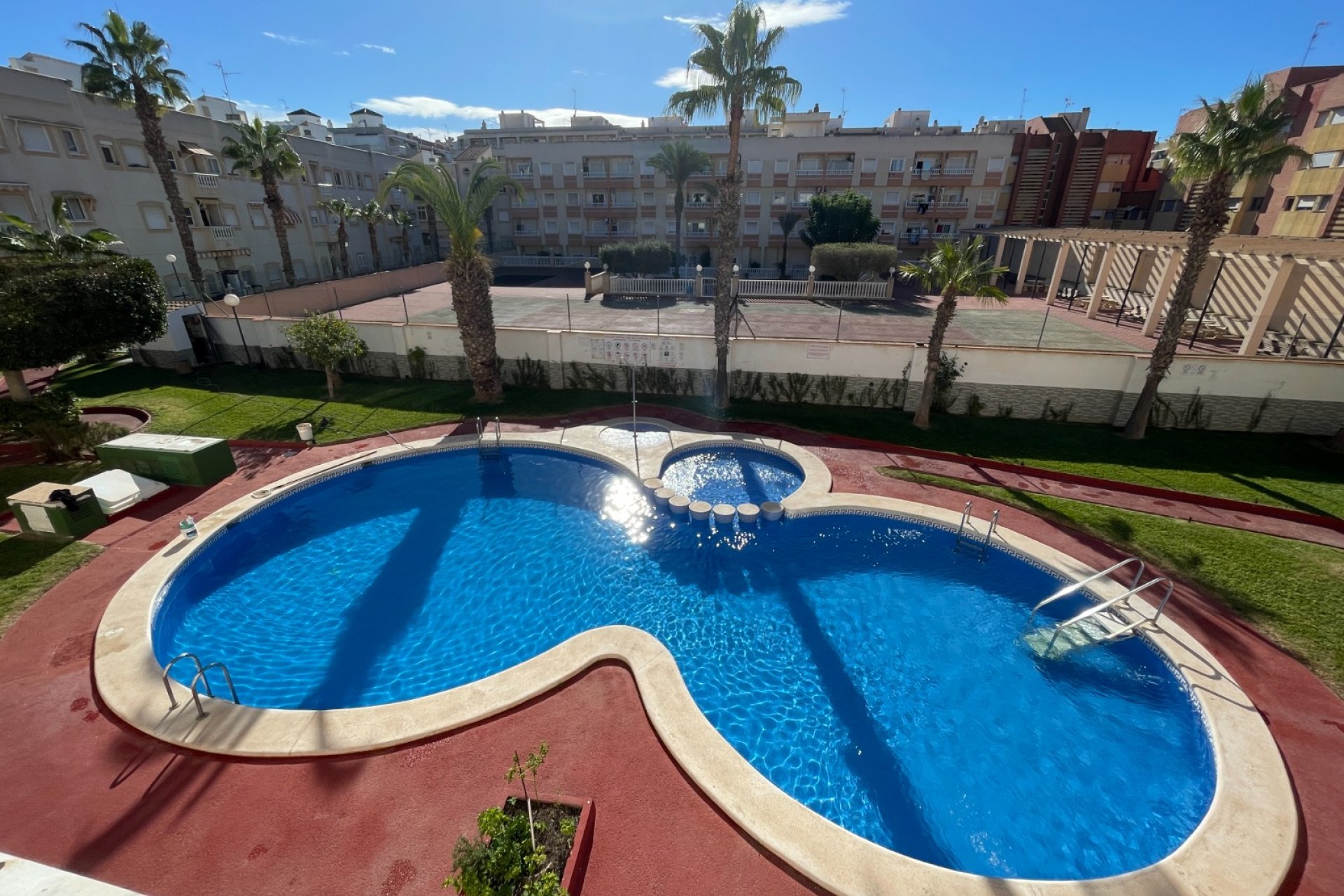 Resale - Apartment - Flat - Torrevieia - Comunidad Valenciana