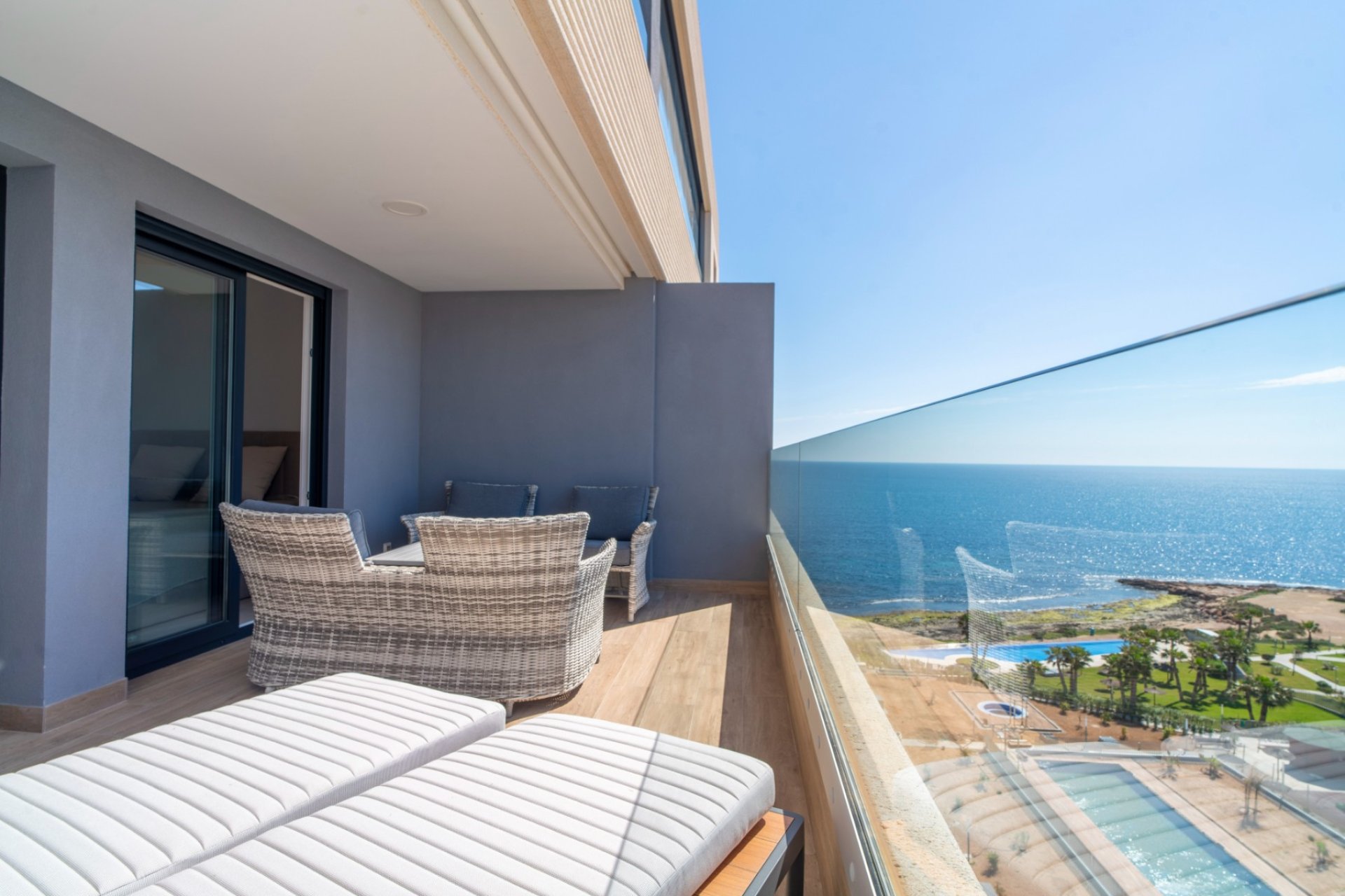 Resale - Apartment - Flat - Torrevieia - Punta Prima