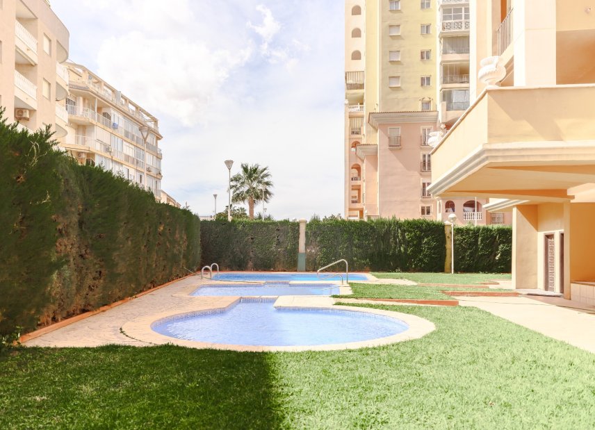 Resale - Apartment - Flat - Torrevieia - 