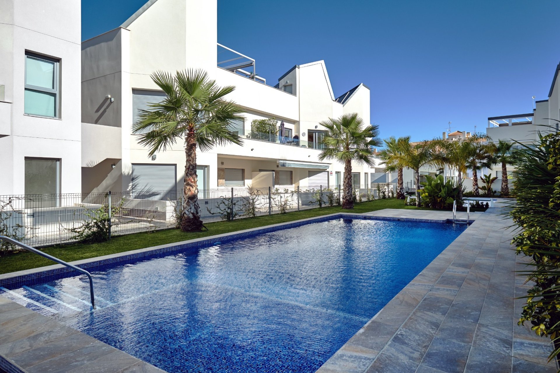 Resale - Bungalow - Torrevieia - Los Naufragos