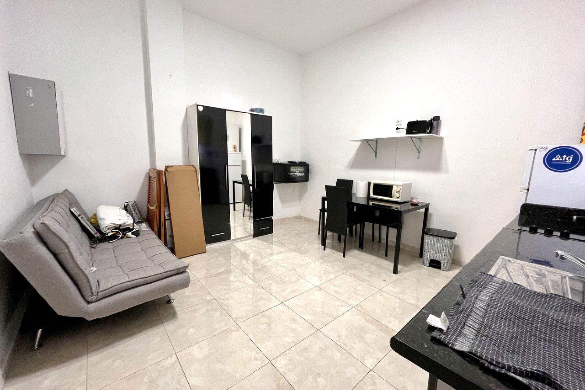 Resale - Commercial - Playa Flamenca - 