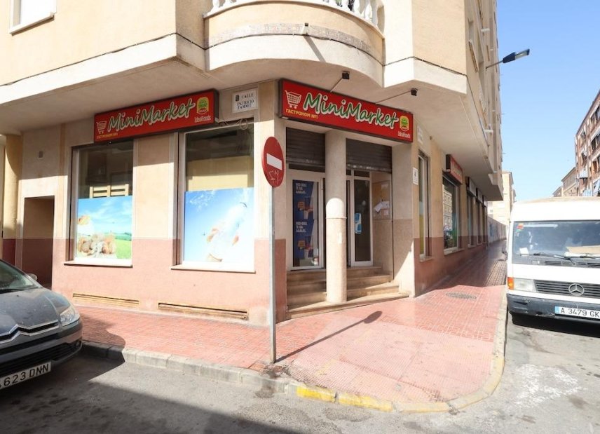Resale - Commercial - Torrevieia - Estacion de autobuses
