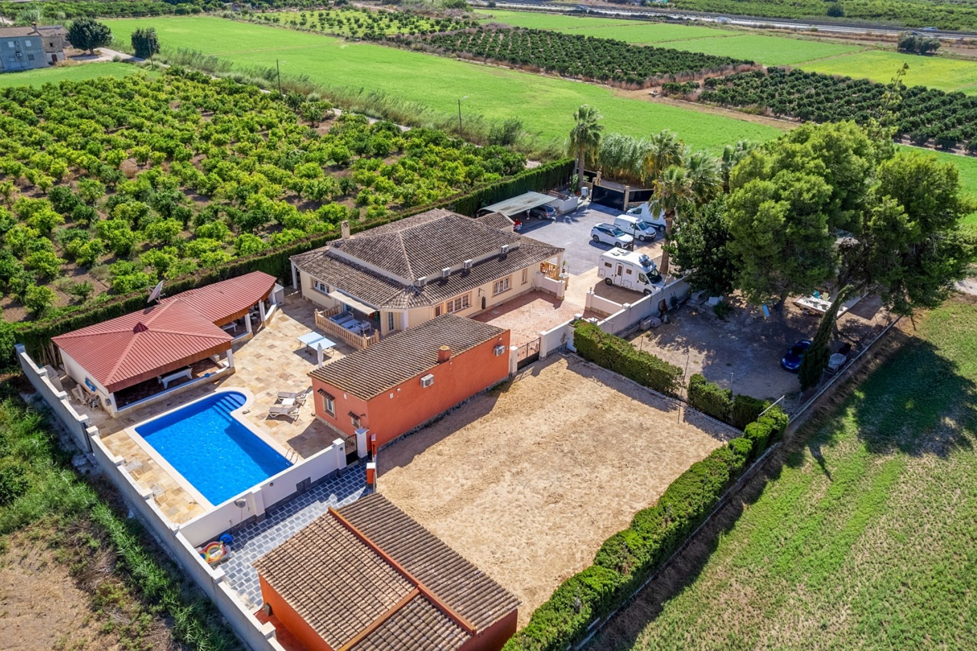 Resale - Finca / Country Property - Almoradí - Las Heredades
