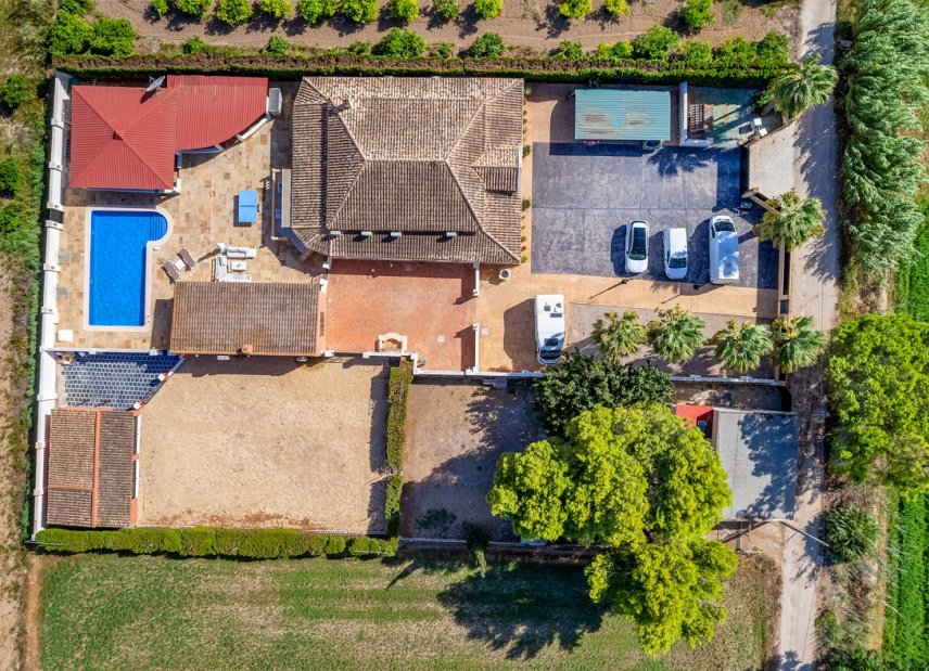 Resale - Finca / Country Property - Almoradí - Las Heredades