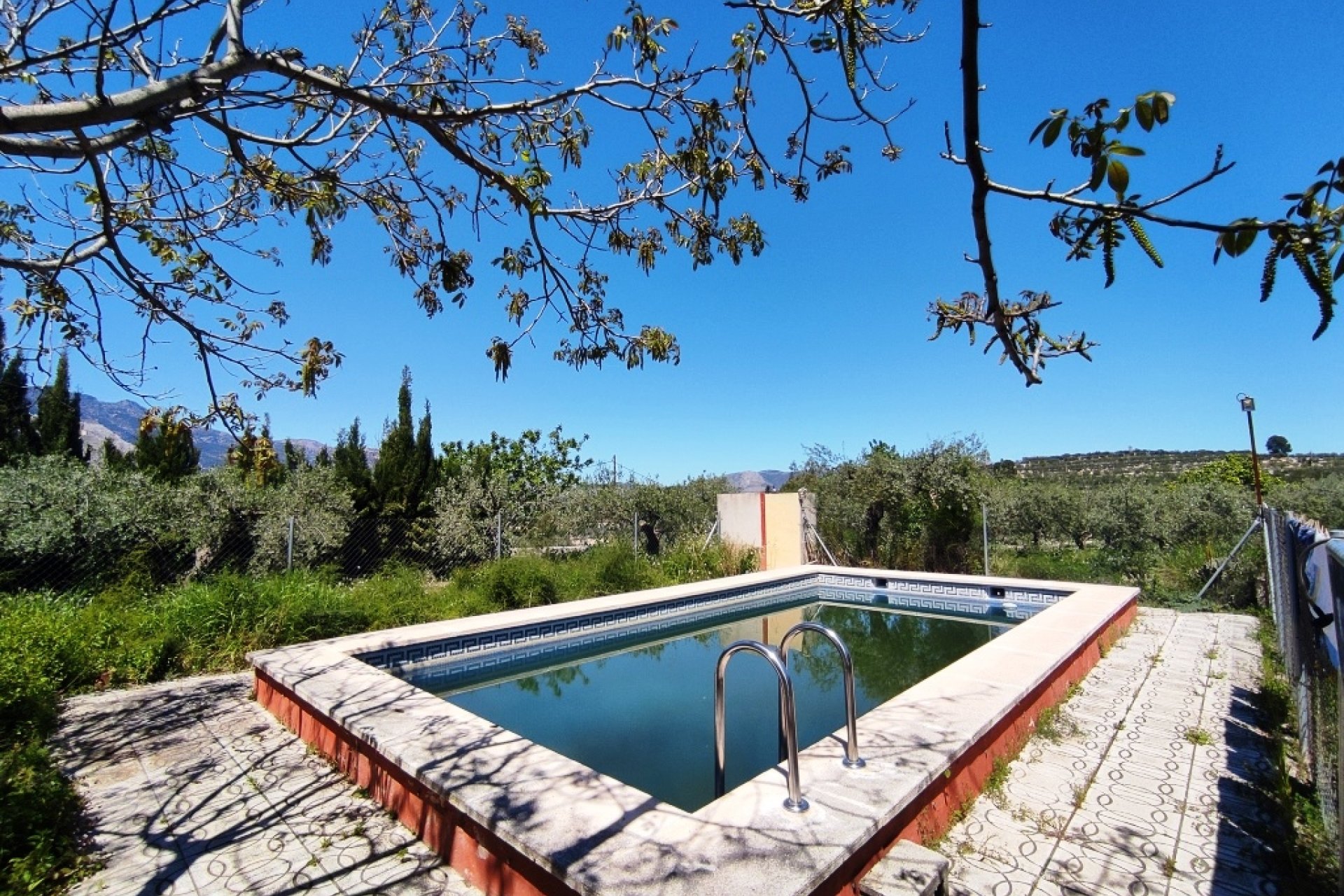 Resale - Finca / Country Property - Cocentaina