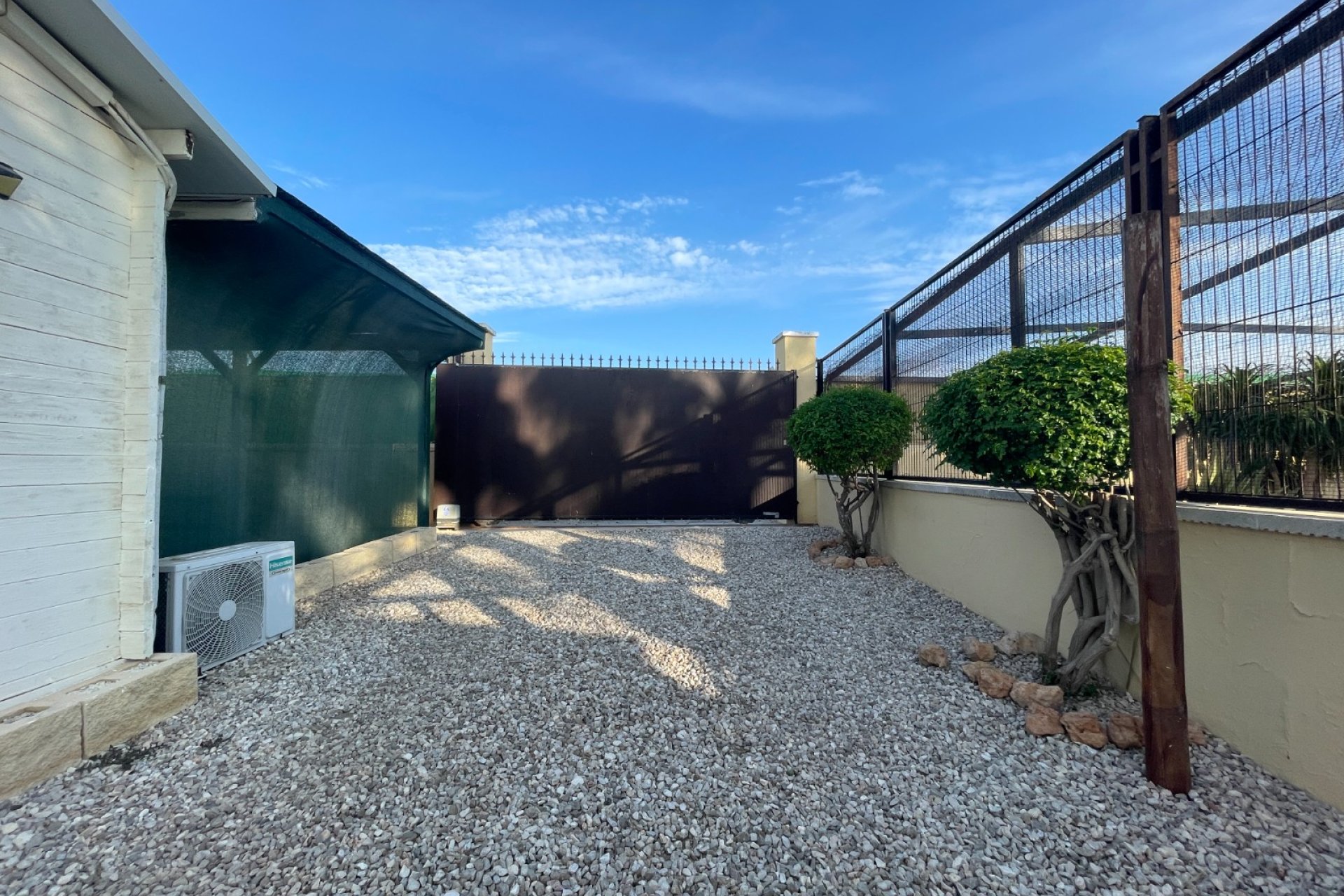 Resale - Finca / Country Property - Elche - Las Bayas