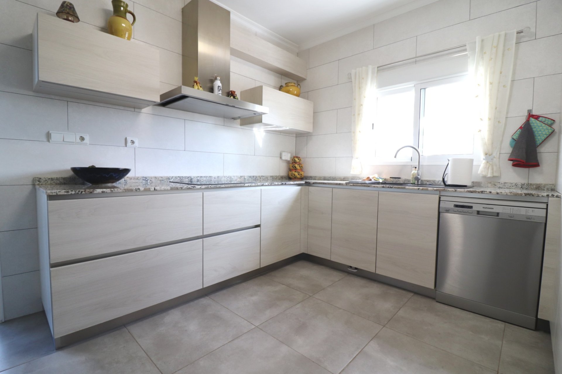 Resale - Finca / Country Property - Orihuela - La Campaneta