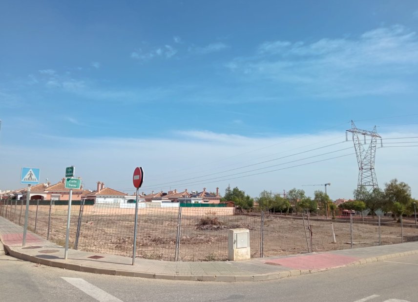 Resale - Plot - Los Montesinos - La Herrada