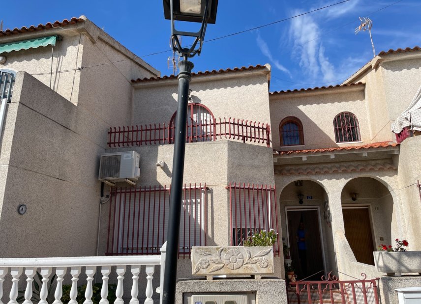 Resale - Townhouse - Jacarilla - Comunidad Valenciana
