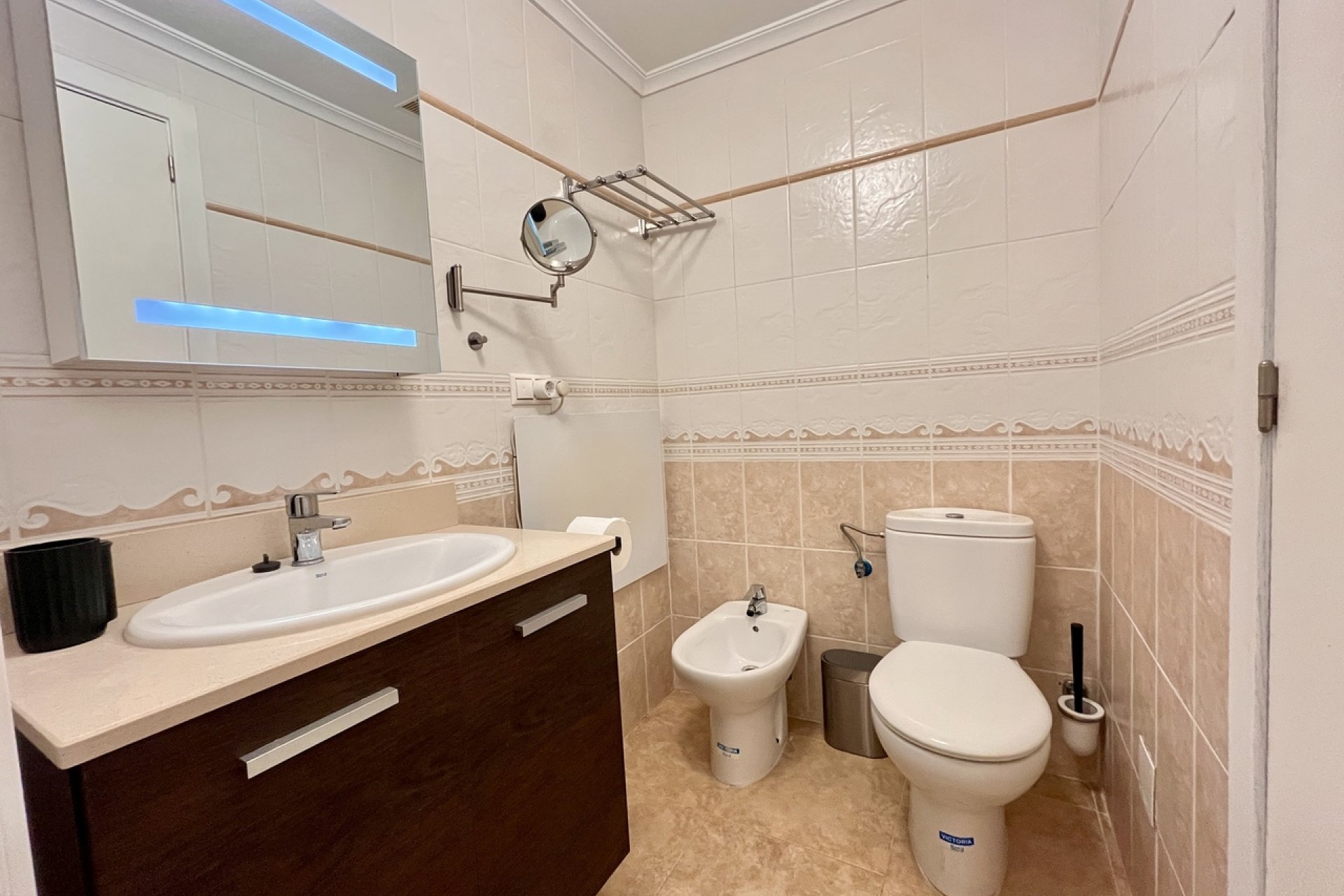 Resale - Townhouse - La Mata