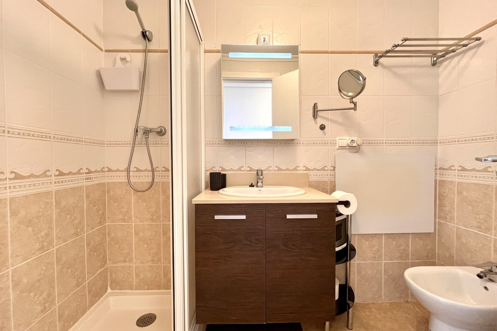 Resale - Townhouse - La Mata