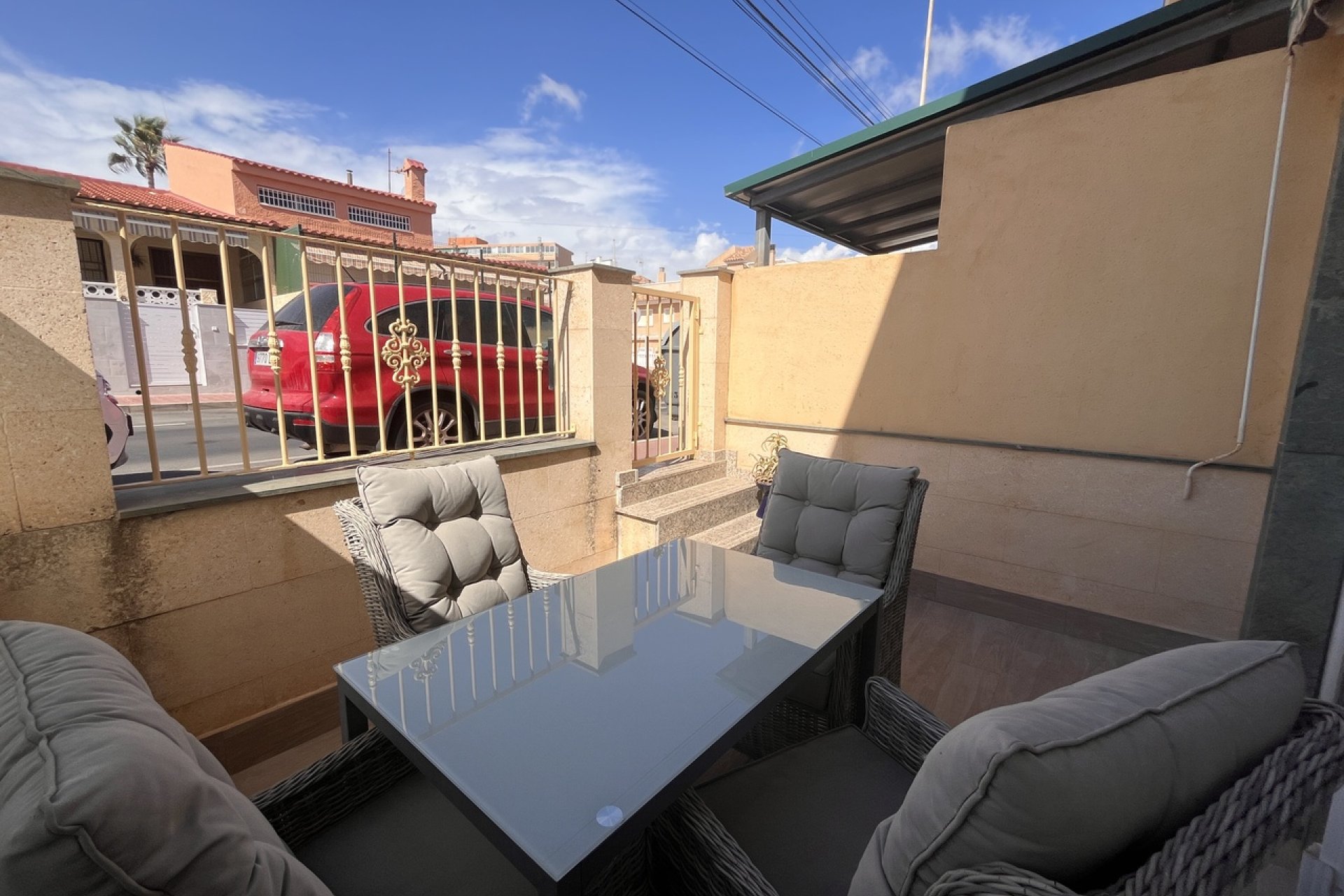 Resale - Townhouse - La Mata