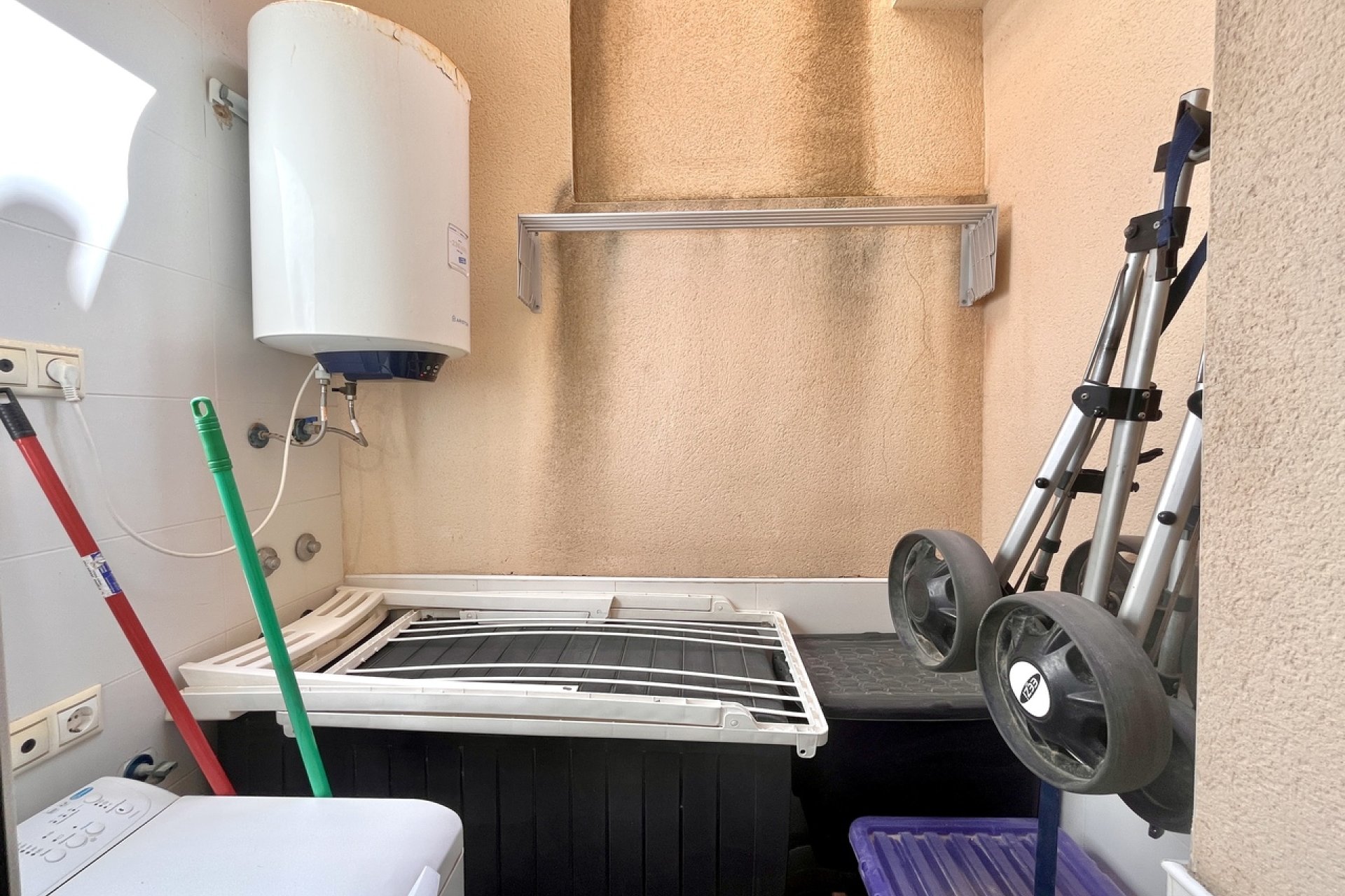 Resale - Townhouse - La Mata