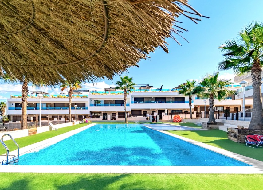 Resale - Townhouse - Los Balcones - 