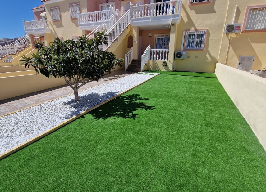 Resale - Townhouse - Orihuela Costa - Villamartin