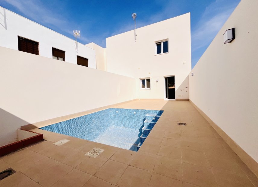 Resale - Townhouse - Pilar de la Horadada - 