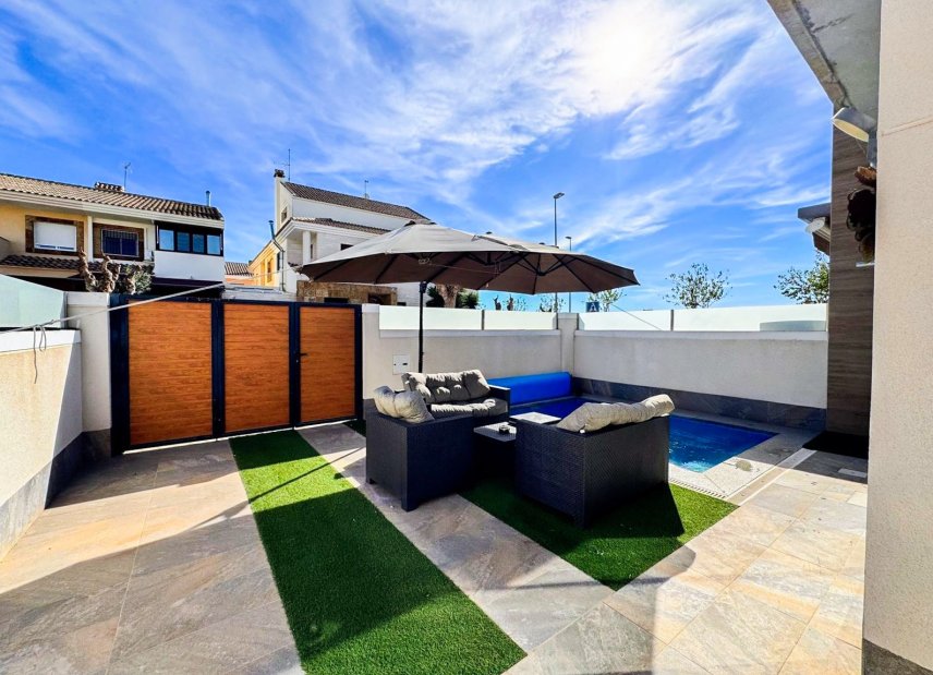 Resale - Townhouse - Pilar de la Horadada - 